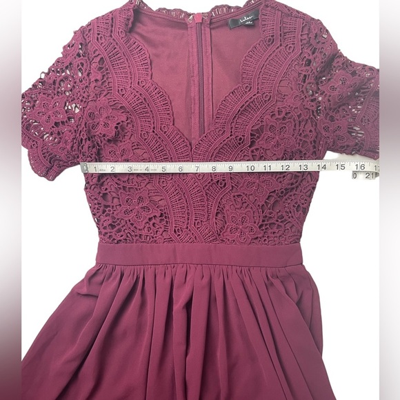 Lulus Dress Womens XS Burgundy Angel In Disguise Lace Skater Fit and Flare Mini - Picture 9 of 13